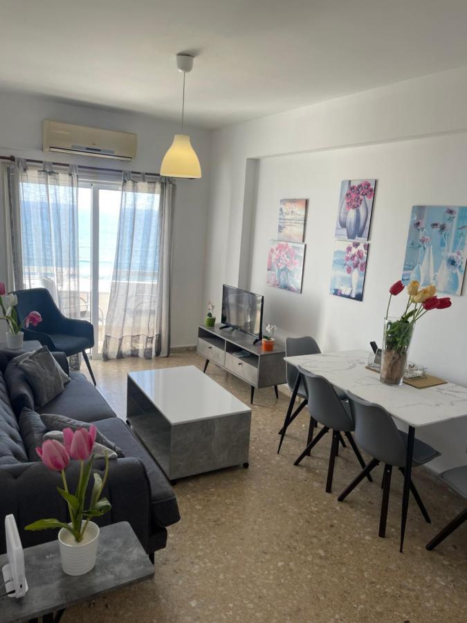Alex Beach Apartment 51 Larnaca Dış mekan fotoğraf