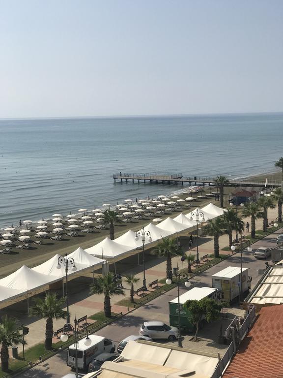Alex Beach Apartment 51 Larnaca Dış mekan fotoğraf