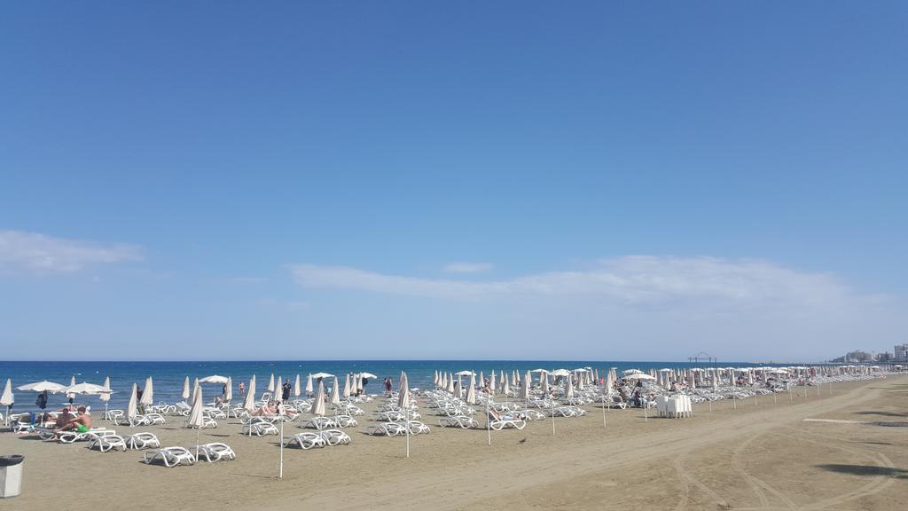 Alex Beach Apartment 51 Larnaca Dış mekan fotoğraf